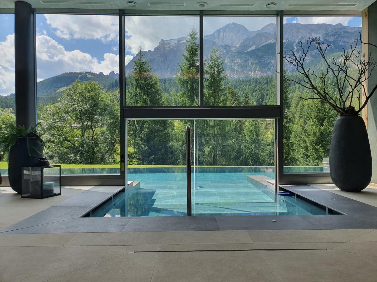 Dolomiti Lodge Alvera Cortina d'Ampezzo Exterior photo