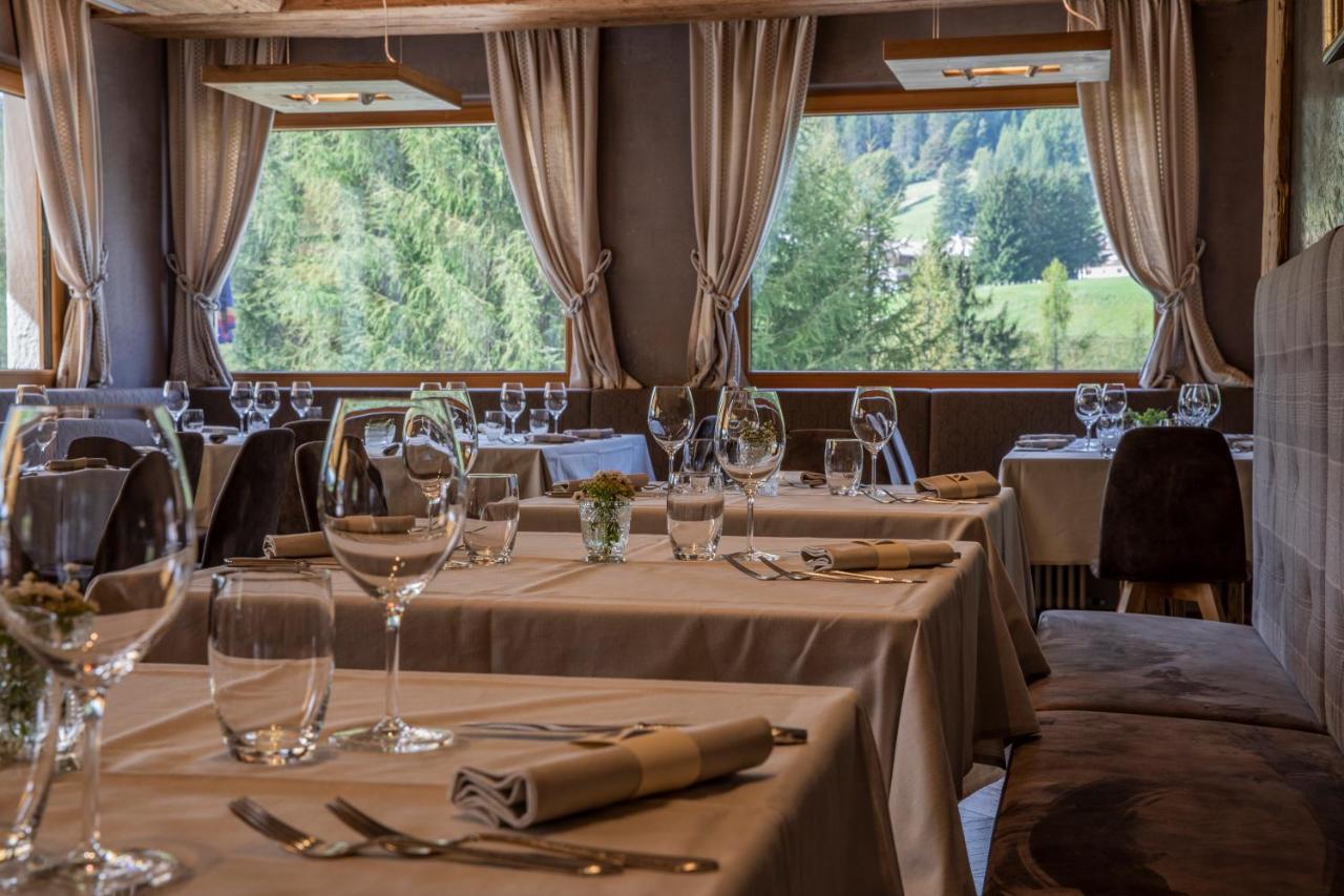 Dolomiti Lodge Alvera Cortina d'Ampezzo Exterior photo