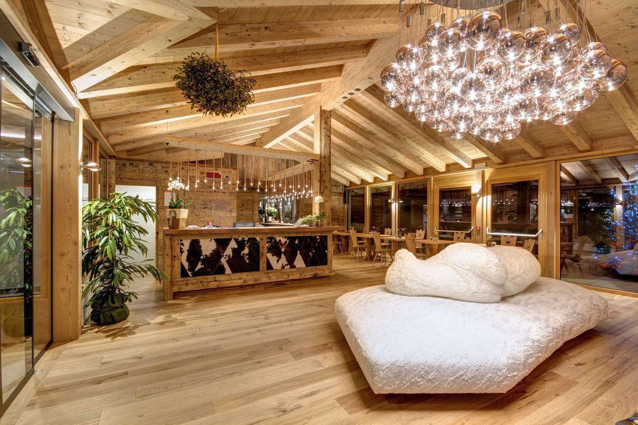 Dolomiti Lodge Alvera Cortina d'Ampezzo Exterior photo