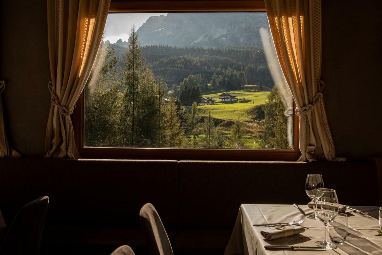 Dolomiti Lodge Alvera Cortina d'Ampezzo Exterior photo