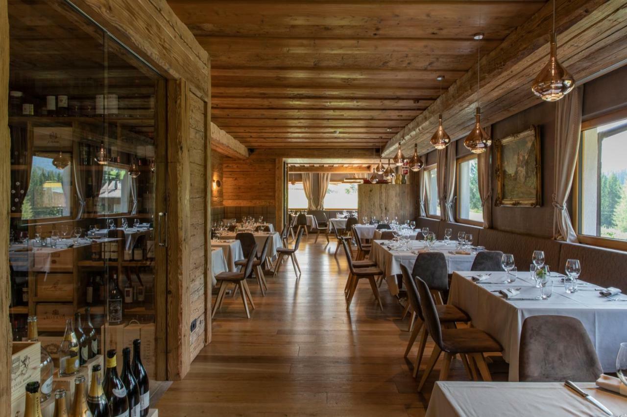Dolomiti Lodge Alvera Cortina d'Ampezzo Exterior photo